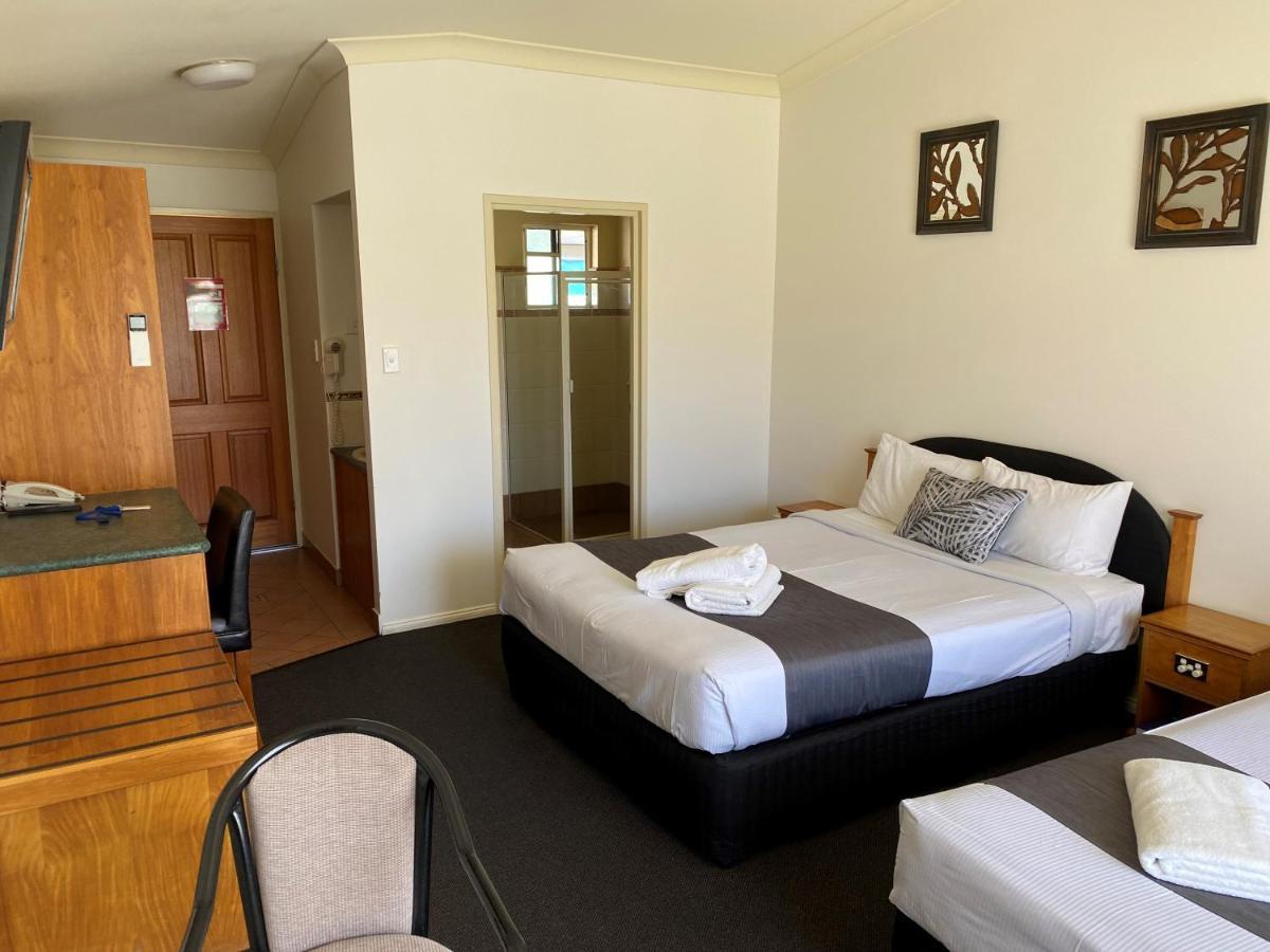 Emerald Explorers Inn Εξωτερικό φωτογραφία