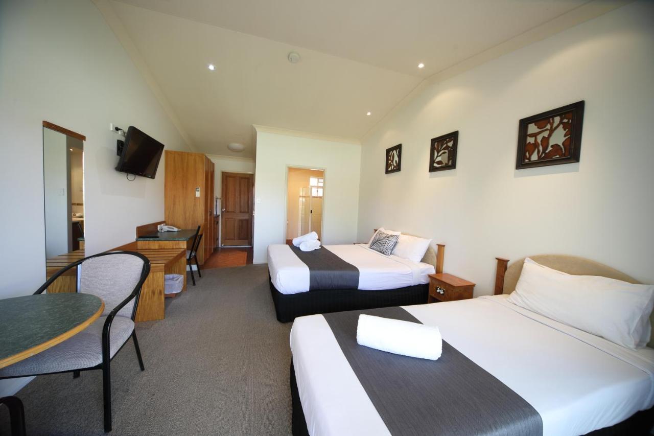 Emerald Explorers Inn Εξωτερικό φωτογραφία