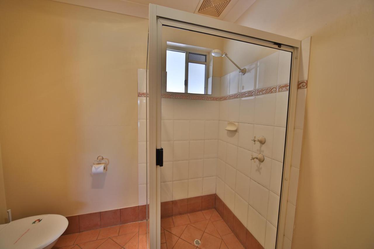 Emerald Explorers Inn Εξωτερικό φωτογραφία