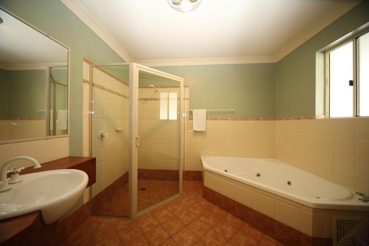 Emerald Explorers Inn Εξωτερικό φωτογραφία